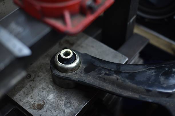 Ελαφριές τάσεις στη σχεδίαση δακτυλίου βραχίονα ελέγχου